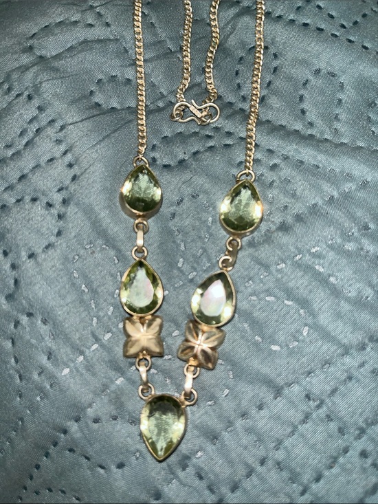 Jewelry - Vintage Green Amethyst Necklace